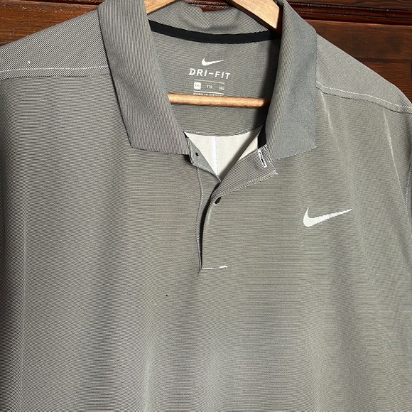 Nike Dri-Fit Golf Polo - Picture 2 of 4